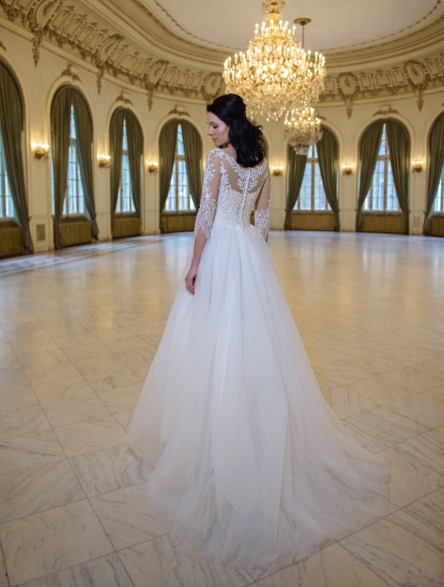 https://elisebride.ro/images/stories/virtuemart/product/VWD_IN_23_c.jpg