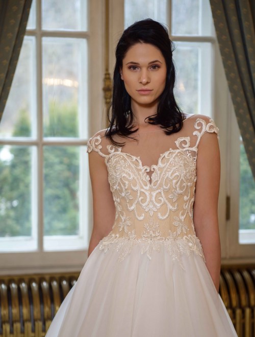 https://elisebride.ro/images/stories/virtuemart/product/VWD_IN_31_b.jpg