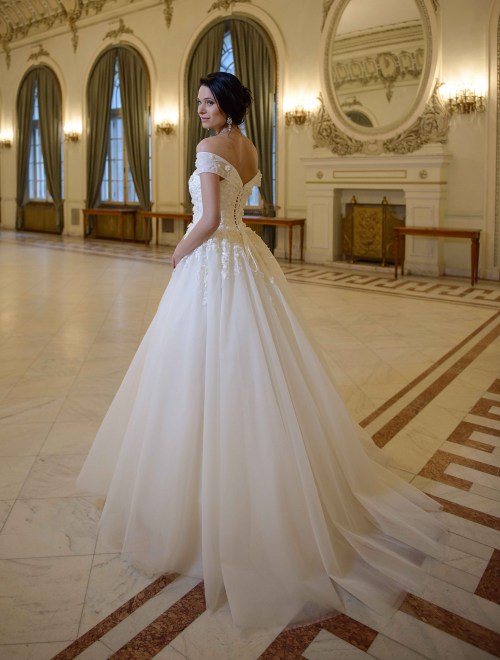 https://elisebride.ro/images/stories/virtuemart/product/VWD_IN_32_c.jpg