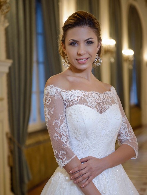 https://elisebride.ro/images/stories/virtuemart/product/VWD_IN_33_b.jpg
