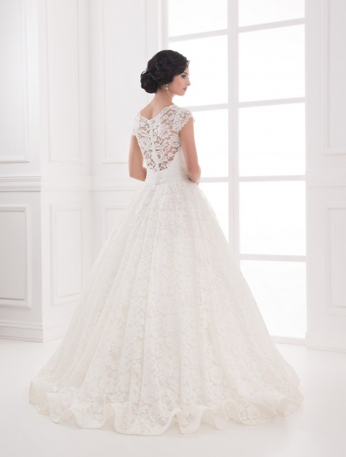 https://elisebride.ro/images/stories/virtuemart/product/VWD_IP_03_c.jpg