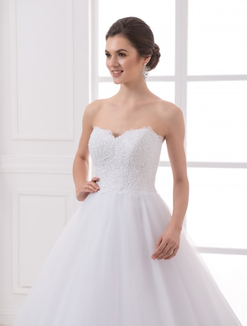 https://elisebride.ro/images/stories/virtuemart/product/VWD_IP_04_b.jpg
