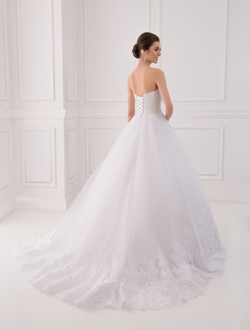 https://elisebride.ro/images/stories/virtuemart/product/VWD_IP_04_c.jpg