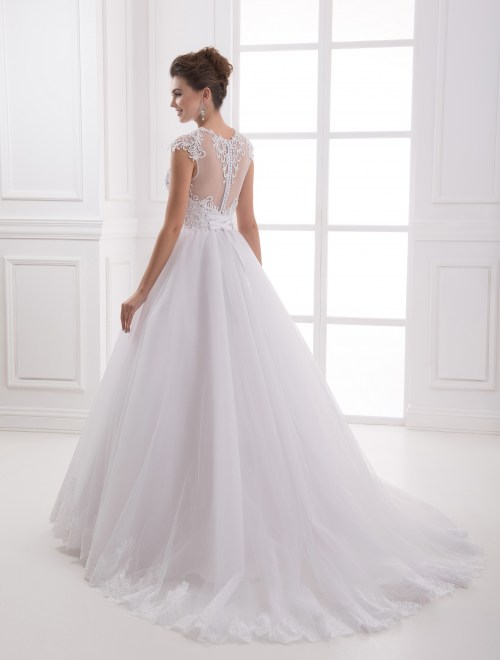 https://elisebride.ro/images/stories/virtuemart/product/VWD_IP_17_c44.jpg