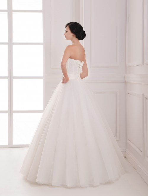 https://elisebride.ro/images/stories/virtuemart/product/VWD_IP_20_c.jpg