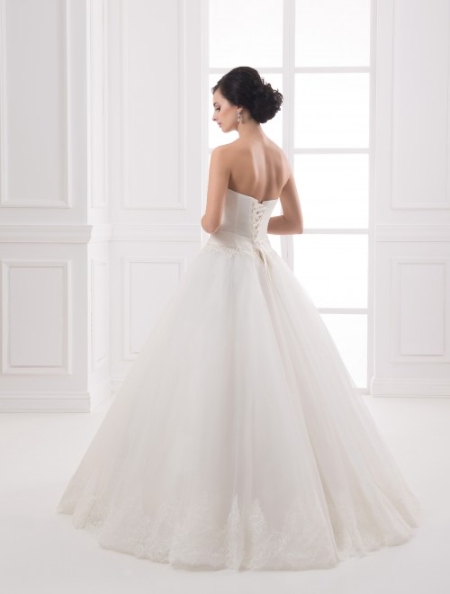 https://elisebride.ro/images/stories/virtuemart/product/VWD_IP_26_c80.jpg