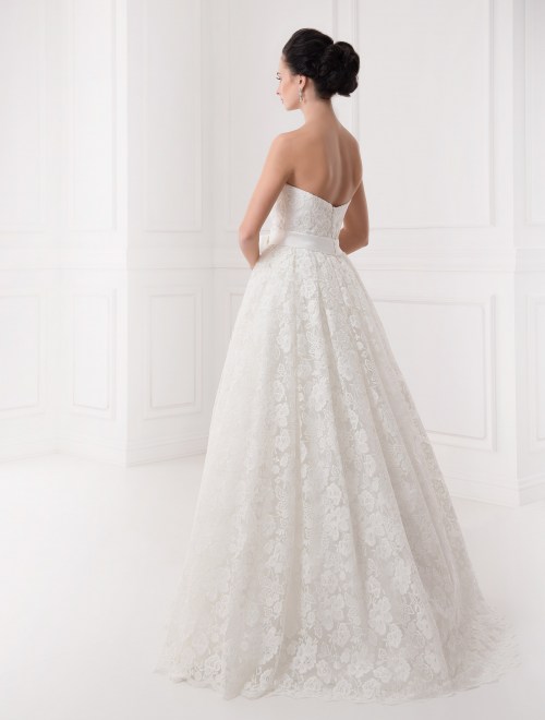 https://elisebride.ro/images/stories/virtuemart/product/VWD_IP_30_c.jpg