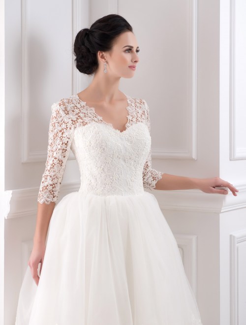 https://elisebride.ro/images/stories/virtuemart/product/VWD_IP_32_b.jpg