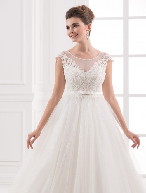 https://elisebride.ro/images/stories/virtuemart/product/VWD_IP_34_b38.jpg