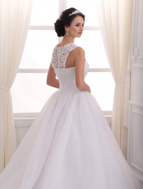 https://elisebride.ro/images/stories/virtuemart/product/VWD_PL_01_c.jpg