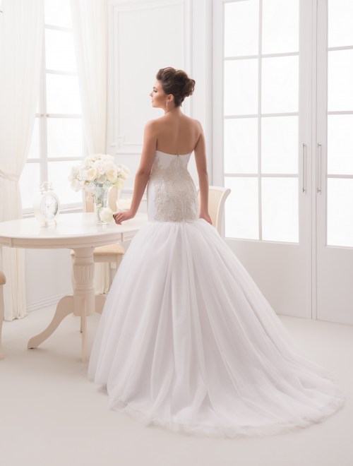 https://elisebride.ro/images/stories/virtuemart/product/VWD_PL_11_c.jpg