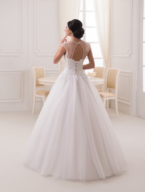 https://elisebride.ro/images/stories/virtuemart/product/VWD_PL_13_c.jpg