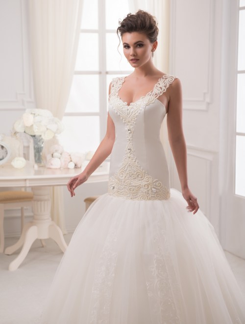 https://elisebride.ro/images/stories/virtuemart/product/VWD_PL_15_b.jpg
