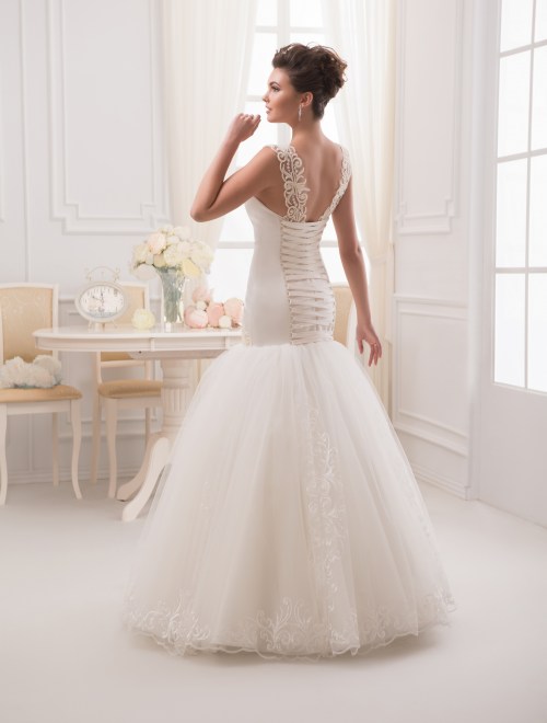 https://elisebride.ro/images/stories/virtuemart/product/VWD_PL_15_c.jpg