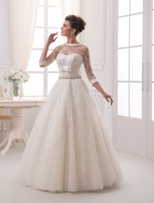 https://elisebride.ro/images/stories/virtuemart/product/VWD_RM_06_b.jpg