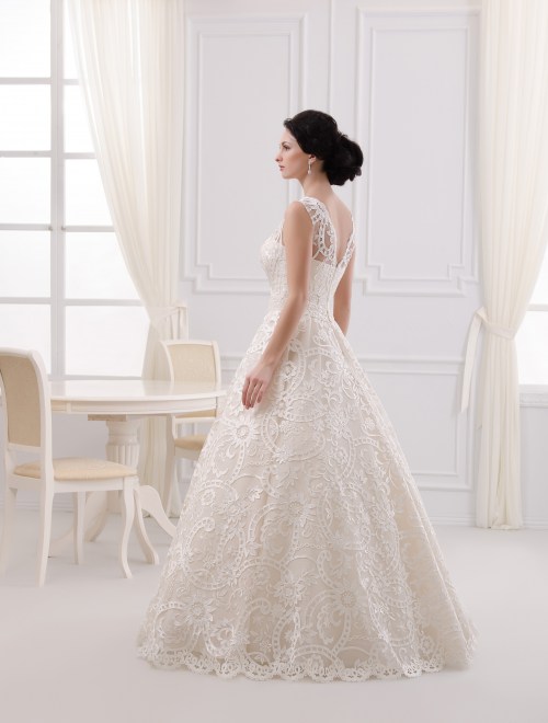 https://elisebride.ro/images/stories/virtuemart/product/VWD_RM_09_c.jpg
