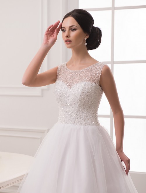 https://elisebride.ro/images/stories/virtuemart/product/VWD_RM_11_b27.jpg