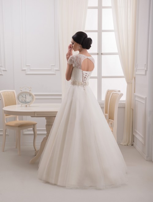 https://elisebride.ro/images/stories/virtuemart/product/VWD_RM_20_c.jpg