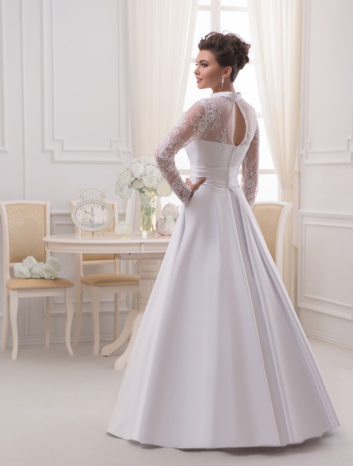 https://elisebride.ro/images/stories/virtuemart/product/VWD_RM_33_c.jpg