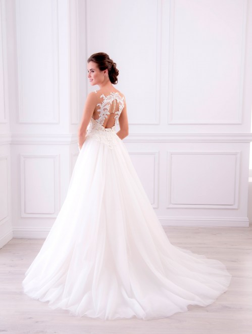 https://elisebride.ro/images/stories/virtuemart/product/VWD_TM_10_c.jpg