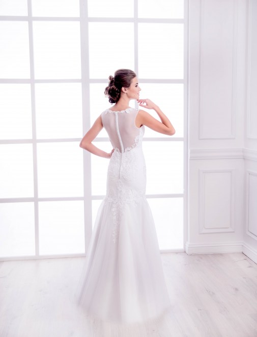 https://elisebride.ro/images/stories/virtuemart/product/VWD_TM_18_c78.jpg