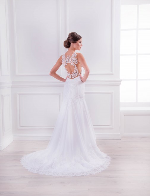 https://elisebride.ro/images/stories/virtuemart/product/VWD_TM_24_c.jpg