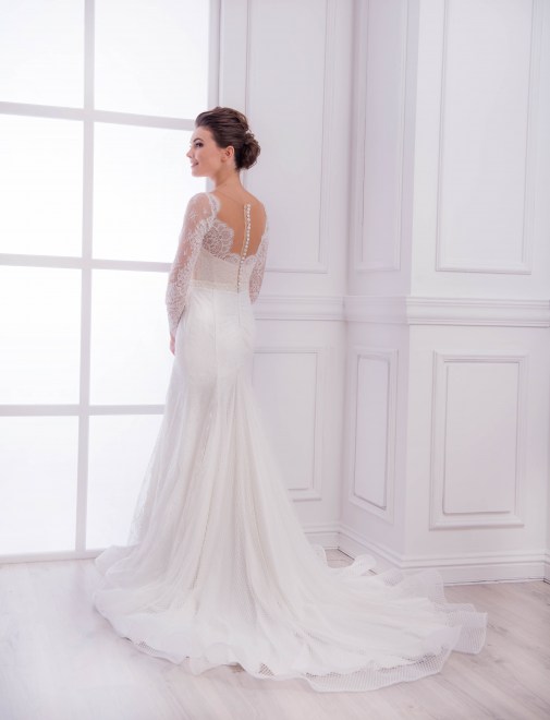 https://elisebride.ro/images/stories/virtuemart/product/VWD_TM_31_c.jpg