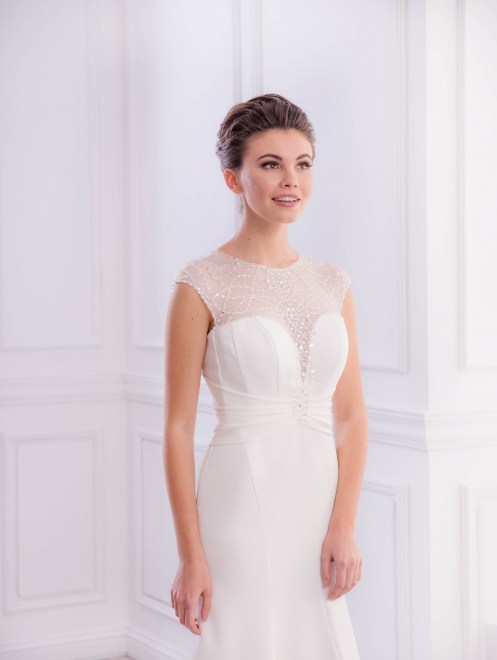 https://elisebride.ro/images/stories/virtuemart/product/VWD_TM_33_b.jpg
