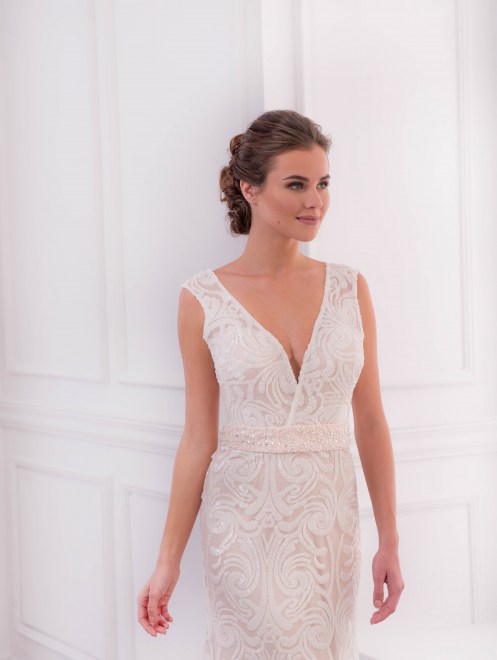 https://elisebride.ro/images/stories/virtuemart/product/VWD_TM_35_b.jpg