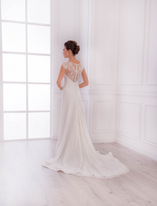 https://elisebride.ro/images/stories/virtuemart/product/VWD_TM_37_c.jpg