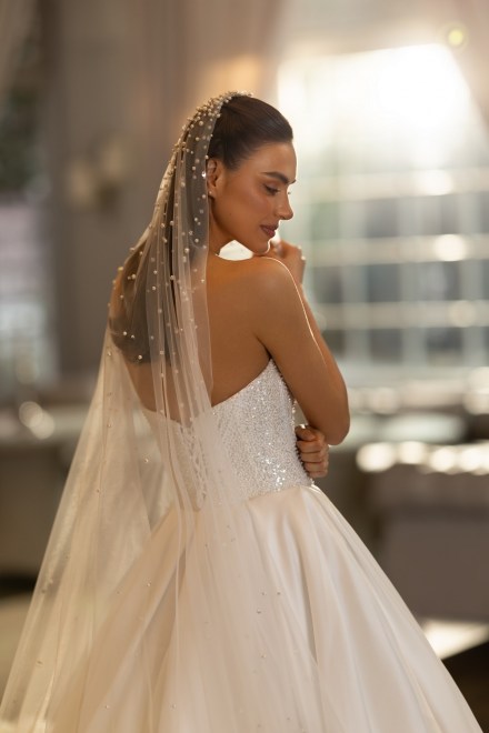 https://elisebride.ro/images/stories/virtuemart/product/Willow4.jpg
