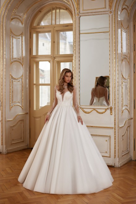 https://elisebride.ro/images/stories/virtuemart/product/arabela-02.jpg
