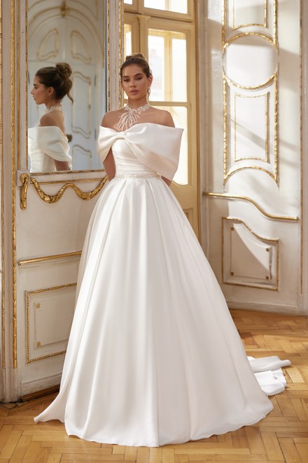 https://elisebride.ro/images/stories/virtuemart/product/louise-02.jpg