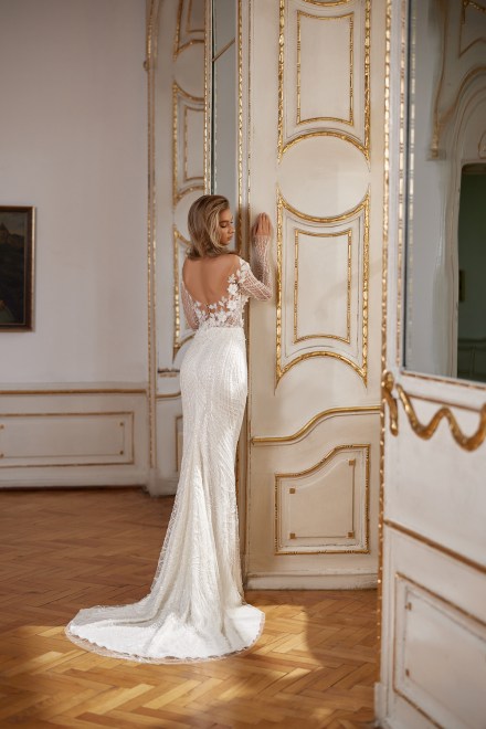 https://elisebride.ro/images/stories/virtuemart/product/margareta-06.jpg