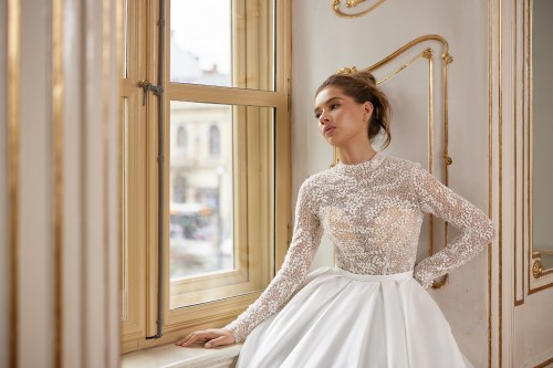 https://elisebride.ro/images/stories/virtuemart/product/therese-02.jpg