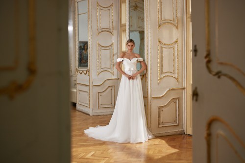 https://elisebride.ro/images/stories/virtuemart/product/сleopatra-03.jpg